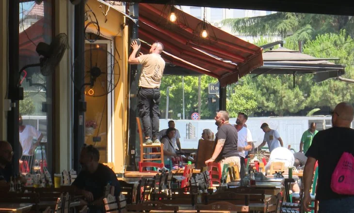 Zaptimi i trotuareve nga parkimet dhe ndërtimet pa leje, qytetarët denoncojnë mbi 4500 raste në 5 ditë