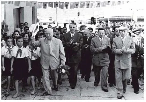 Zbulohet plani i rusëve për të pushtuar Shqipërinë në gusht 1962￼