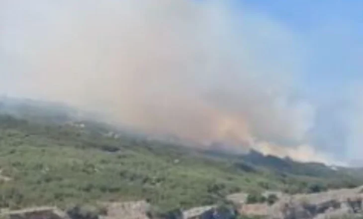 Zjarr masiv në fshatin Tërbaç, rrezikohen banesat përreth