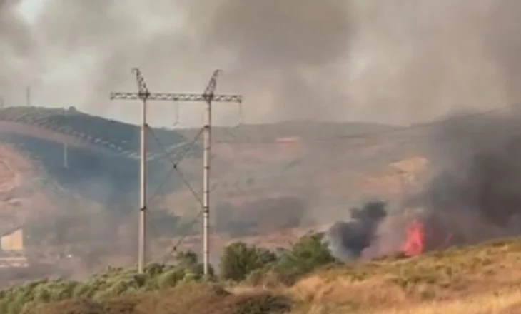 Zjarr në Zharrëz, rrezikohet një pus nafte! Ndërhyjnë zjarrfikëset