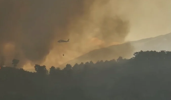 Zjarret në Gramsh,MM:Dhjetëra mjete në dispozicion, 4 helikopterë operojnë nga ajri