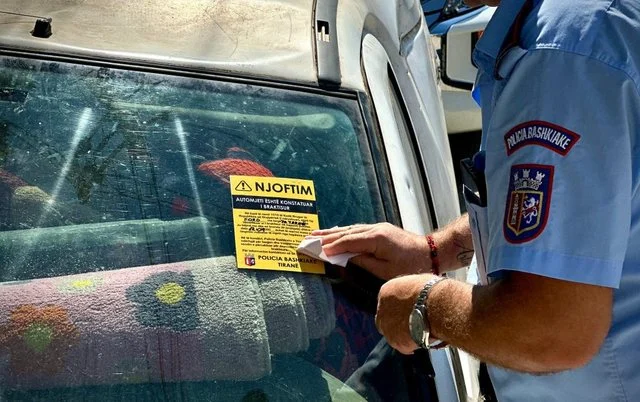 30 ditë afat për të larguar mjetet e braktisura/ Policia njofton pronarët e tyre për lirimin e hapësirave publike