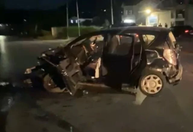 Aksident fatal në Has/ Mjeti ka dalë nga rruga duke përfunduar në murin e biznesit, raportohet për një viktimë (PAMJET)