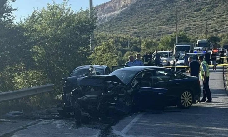 Aksident i rëndë në Malishevë/ Përplasen dy automjete, raportohen dy të vdekur dhe dy të plagosur