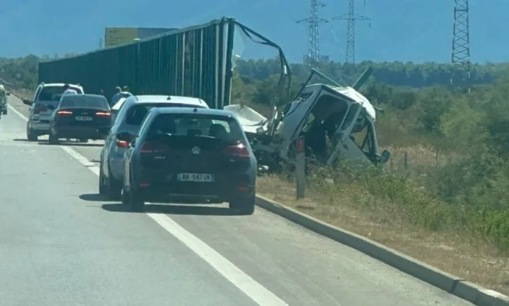 Aksident me dy viktima në Vlorë, arrestohet 28-vjeçarja italiane