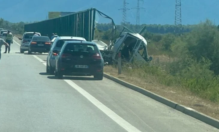 Aksident në aksin Levan-Vlorë, 1 viktimë dhe 1 i plagosur