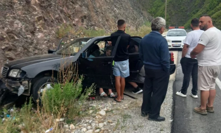 Aksident në aksin Qafë e Buallit-Klos, dy të plagosur