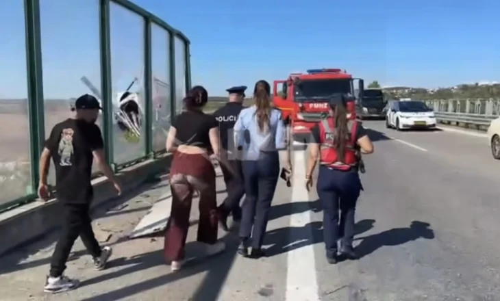 Aksident tragjik në Fier–Vlorë, drejtuesja italiane përplaset me kamionçinën, humb jetën 62-vjeçari, plagoset rëndë pasagjeri.