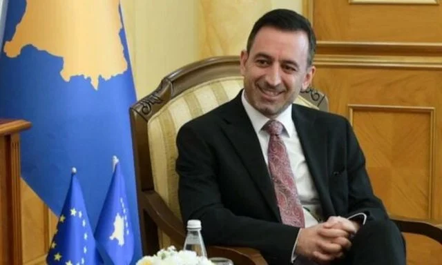 Aksidentohet automjeti i eskortës së kryetarit të Kuvendit të Kosovës, detajet e para