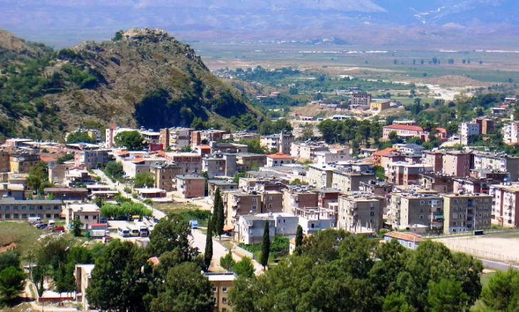 Aksidentoi të miturën dhe “ia mbathi”, e pëson 25-vjeçari në Delvinë