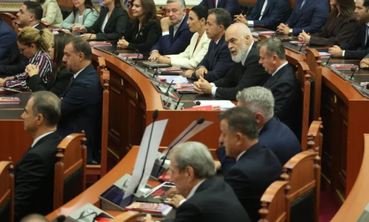 Alarmi i ekspertëve: ‘Arkitektura’ parlamentare e propozuar nga Edi Rama është antikushtetuese dhe autokratike