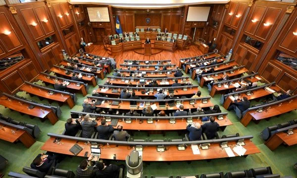 Analiza e REL: Çfarë mund të vendosë Gjykata Kushtetuese për Kuvendin e Kosovës?