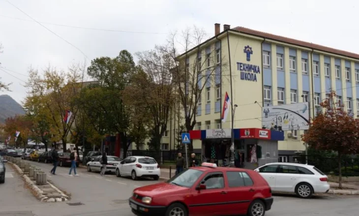 Analiza: Rruga e paqartë e shkollave dhe spitaleve serbe, drejt sistemit kosovar