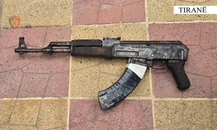Arrestohen babë e bir në Krujë për dhunë në familje dhe armëmbajtje pa leje