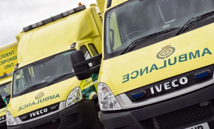 Arrestohen dy punonjës ambulance në Angli, dyshohen për vdekjen e gjashtë pacientëve në Wiltshire
