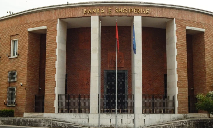 Banka e Shqipërisë ul komisionet e transfertave bankare në Lekë dhe në Euro