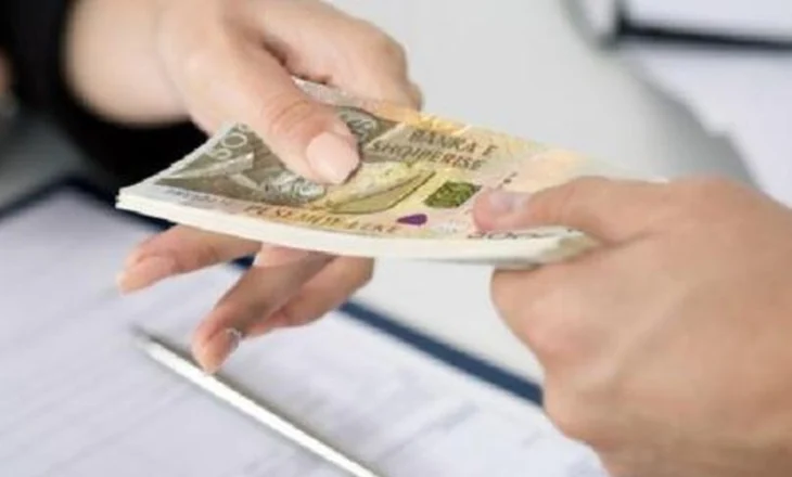 Bankat nën hetim të thelluar/ Konkurrenca: Të verifikohet nëse është kufizuar liria e zgjedhjes së konsumatorëve