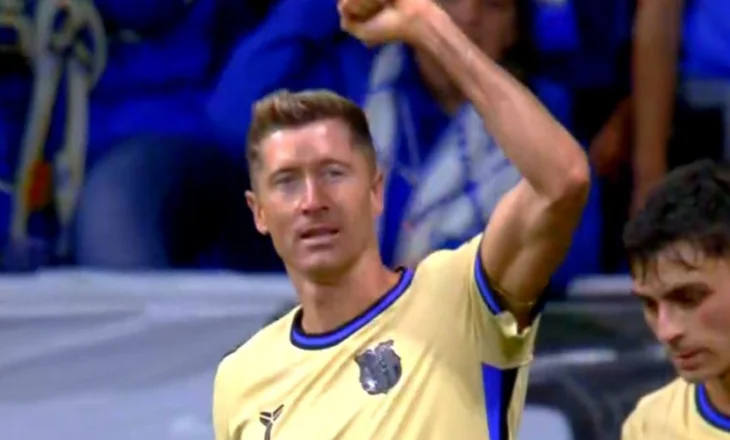 Barcelona fiton me përmbysje ndaj Real Oviedo dhe nuk i ndahet Real Madridit (video)
