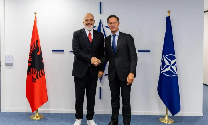 Batuta mes Ramës dhe Rutte/ Shefi i NATO-s: Jeni shumë i gjatë! Kryeministri: Jeni 1-sh për…