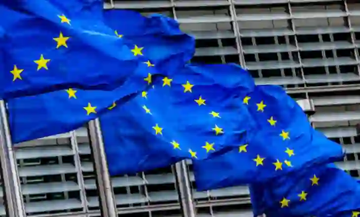BE-ja kritikon Kosovën për mbylljen e zyrave të fondeve serbe për sigurime shëndetësore