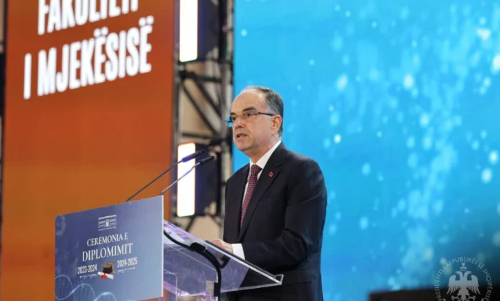 Begaj me studentët e Mjekësisë: Keni një mision të shenjtë, Shqipëria ka nevojë për ju!