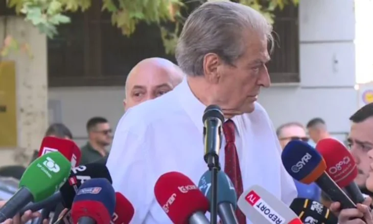 Berisha bën edhe Dumanin “puçist”: Po shkulte leshrat se nuk i’u zgjat mandati