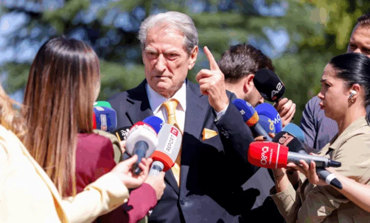 Berisha: Rruga e vetme mbetet protesta! Sot ata nxinin sepse secili shihte tek vetja e tij fatin e Veliajt
