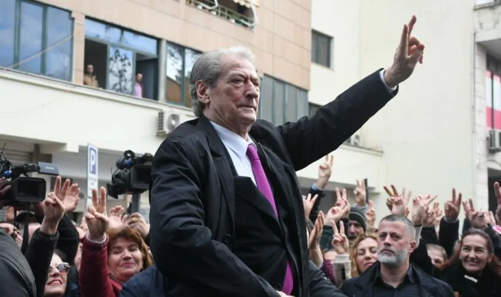 ‘Berisha simbolizon të keqen’, avokati: Me akuzat ndaj Dumanit dhe Gjokës konsumoi vepër penale