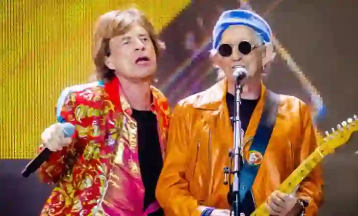 “Black And Blue” rikthehet pas dekadash, Rolling Stones surprizojnë fansat