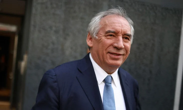 Buxheti zhyt në krizë Francën, rrezikohet qeveria! Kryeministri përballet me mocion mosbesimi