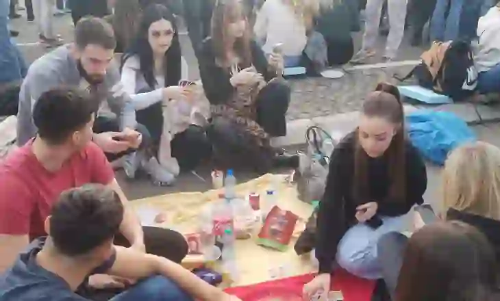 Çfarë mendojnë të rinjtë në Serbi për BE-në?