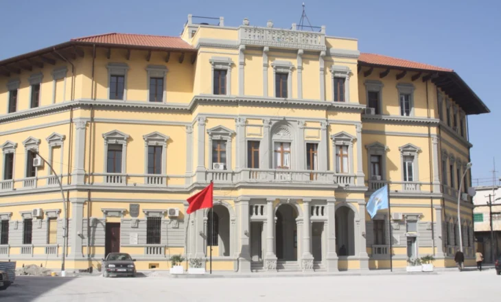 Çfarë ndodhi? Kryebashkiaku i njohur jep dorëheqje, ja arsyeja