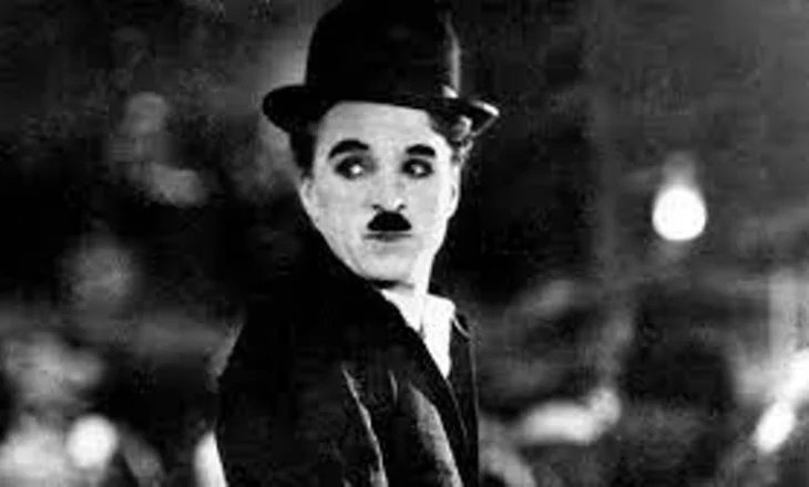 Chaplin: Më pëlqen gjithmonë që të eci në shi, kështu askush nuk do të më shoh duke qarë…
