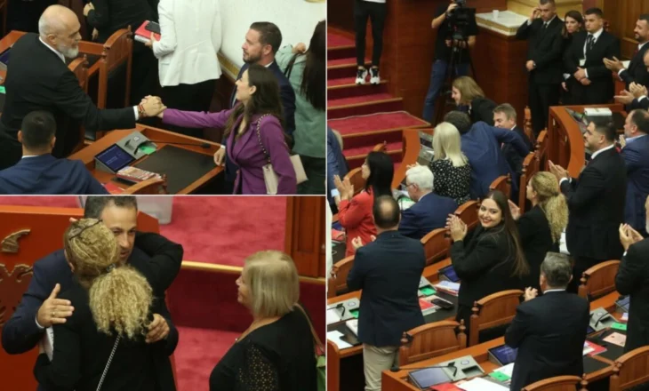 Ç’ndodhi në Kuvend? Prapaskenat, puthje e përqafime me Peleshin pasi zgjidhet kryetar i Kuvendit,Rama shtrëngon duart..
