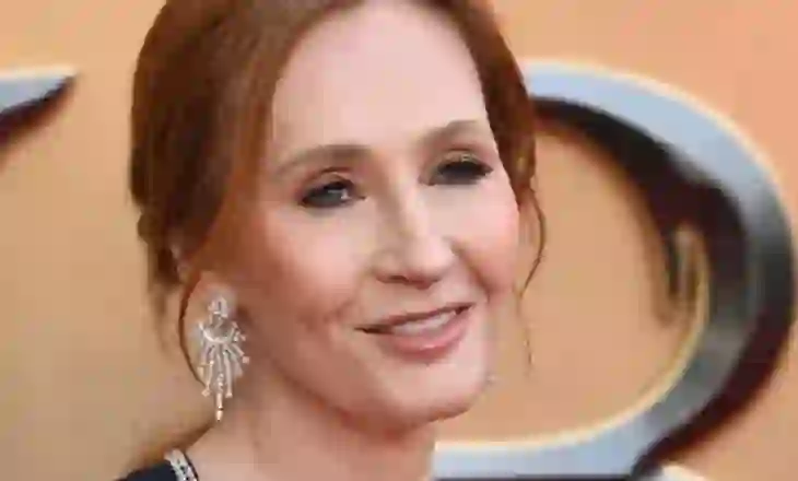 Deklaratë e fortë nga Rowling për Watson: S’ka përvojë në jetë, nuk e di sa injorante është