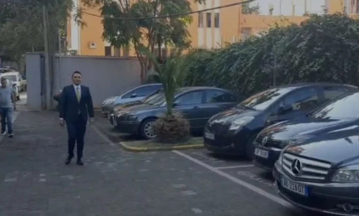 Deputeti Belind Këlliçi paraqitet në SPAK