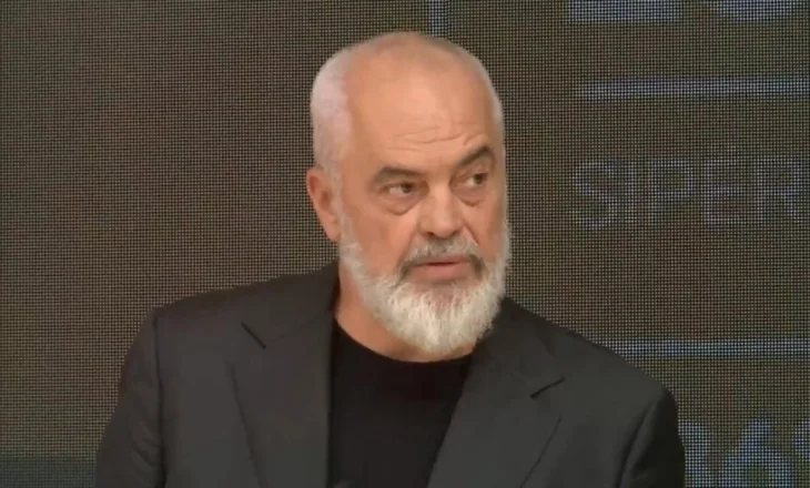 “Dhërmiu, jo me muzikë që çmend dynjanë dhe me ujërat e zeza në det”/ Rama merr si shembull Himarën: Plazh publik me shërbime