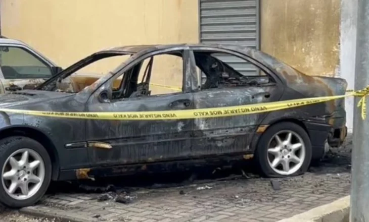 Digjen “Benz”-i dhe “Range-Roveri” në fshatin Prekal të Shkodrës