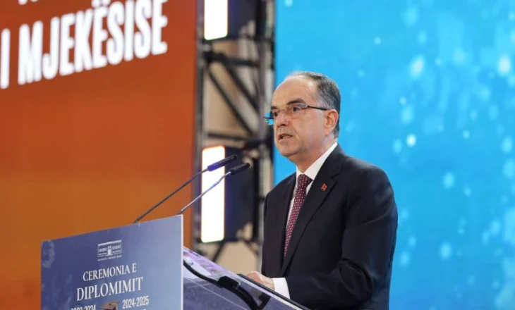 Diplomimi i studentëve të Mjekësisë, Presidenti Begaj: Zgjidhni Shqipërinë! Vendi ynë ka nevojë për ju