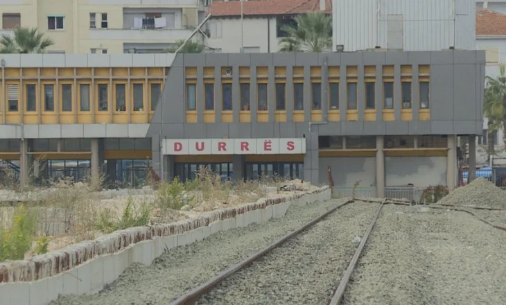 Do të vijnë trenat? Hapet tenderi për elektrifikimin e hekurudhës Tiranë-Durrës