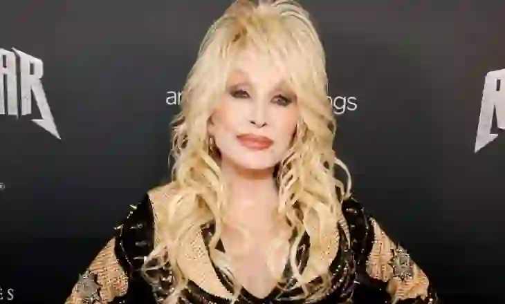 Dolly Parton shtyn koncertet për shkak të problemeve shëndetësore!