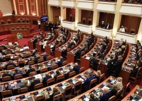 Dy seanca sot në Kuvend, votohet Byroja dhe kryesitë e komisioneve parlamentare