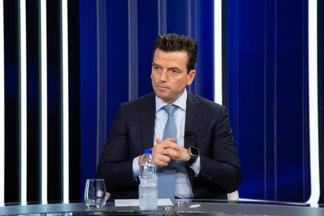 “Edi Rama ka një pushtet absolut”/ Rënia e Veliajt, reagon Shehaj: Lojë politike, duhet të kishte dhënë dorëheqjen para
