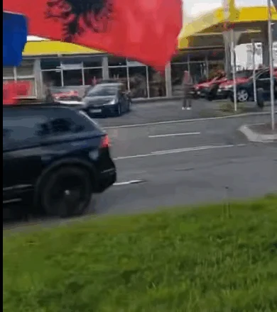 Edi Rama për protestën në Hagë: Me zemër e mendje jam edhe unë atje sot Komandant!