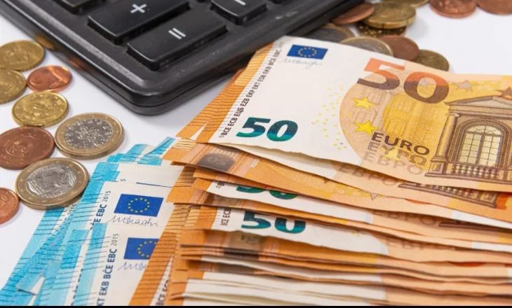 Efekti i dyanshëm i dobësimit të valutave/ Buxheti i shtetit humbi 170 milionë € vjet, kurse qeveria uli borxhin publik