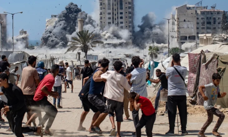 Egjipti akuzon Izraelin për gjenocid dhe i thotë “jo” zhvendosjes së palestinezëve: Nuk do ta lejojmë të ndodhë