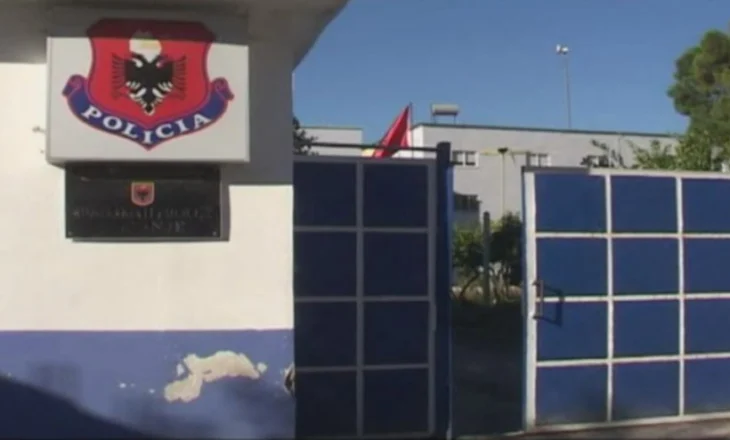 EMRAT/ Armë në makinë dhe trafik narkotikësh, dy në pranga në Lushnjë
