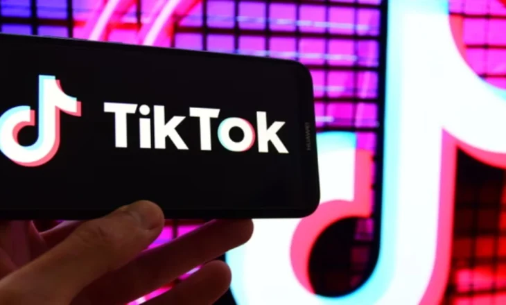 Familja Mbretërore e Abu Dhabit bëhet aksionere e TikTok US, Trump firmos urdhrin ekzekutiv që vendos kontroll amerikan mbi rrjetin social