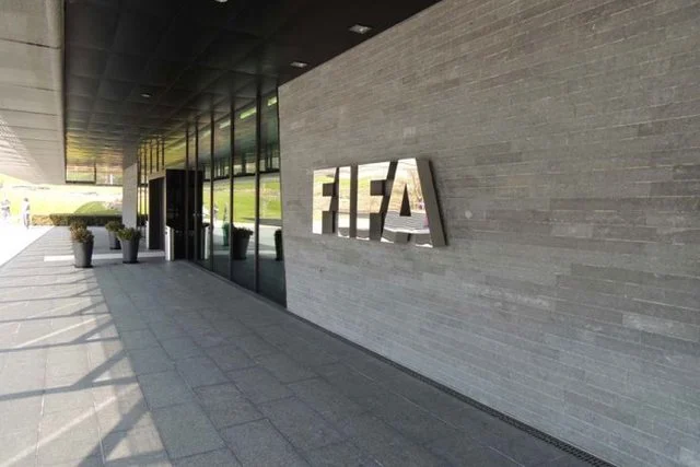 FIFA gjobit Serbinë me 80 000 franga zvicerane dhe me 20 % më pak tifozë në ndeshjen kundër Shqipërisë