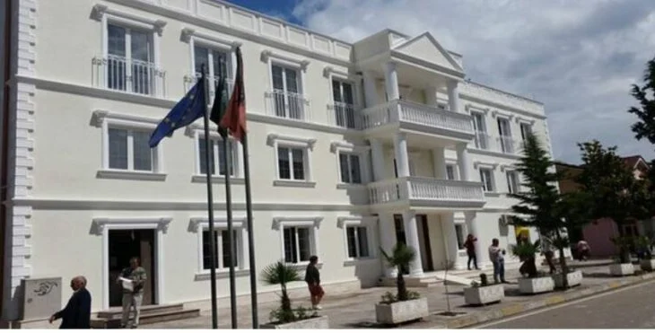Florenc Doka emërohet kryebashkiaku i ri në Bashkinë Cërrik, zevendëson Andi Sallen, u bë ministër